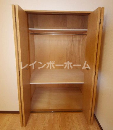 宝栄ハイツ西弁財の収納