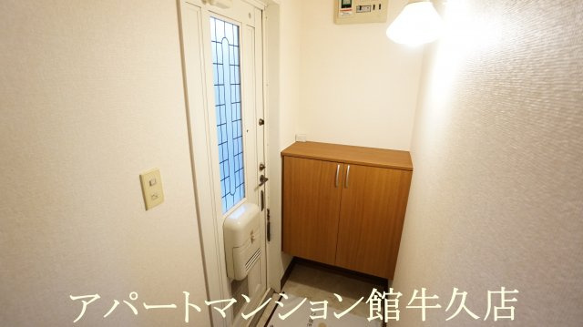 サンハイツ中島の玄関