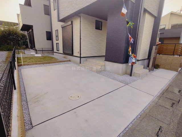 【前面道路含む現地写真】の画像