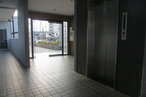 エステートOSM四番のロビー