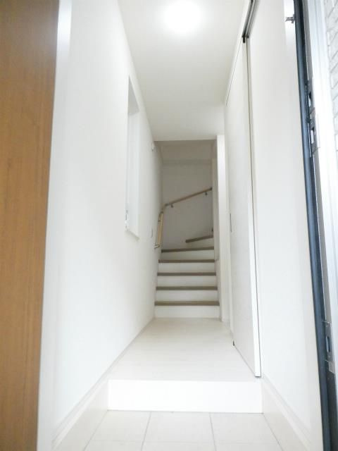 西品川３丁目戸建の玄関