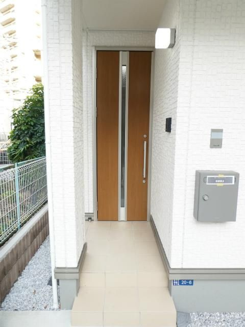 西品川３丁目戸建の玄関