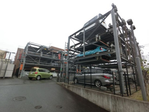 【駐車場】