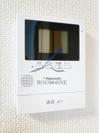 グローリオのセキュリティ|モニター付きインターホンです。