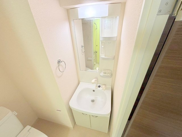 Luxe十三東の独立洗面台