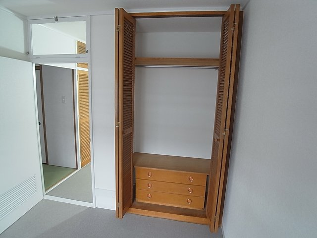 鈴蘭泉台第一住宅3号棟の収納|各部屋に収納スペース完備