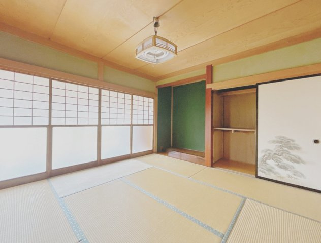 富士宮市小泉の中古一戸建の和室