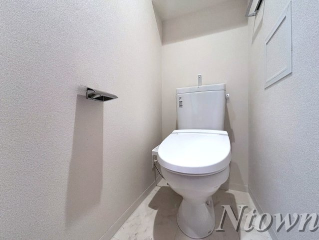 【トイレ】 | プレサンスジェネ千種内山 | ゆったりとした空間のトイレです