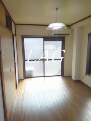 【居間・リビング】 | コーポフジマキ | 洋室のお部屋です。