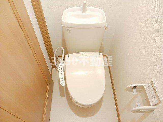 ヴィオラのトイレ|落ち着いた色調のトイレです