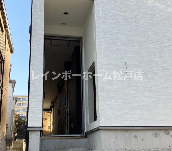 ガレリアサーラ松戸特典：仲介手数料が半額です!!のエントランス|清潔なエントランスです