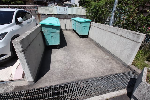【その他共用部分】 | 富田林グリーンマンション | 敷地内ゴミ捨場