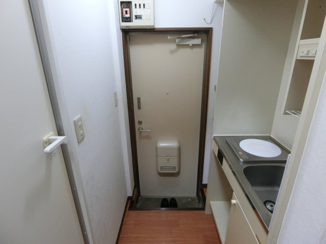スペース21日吉の玄関|他のお部屋の参考写真となります。