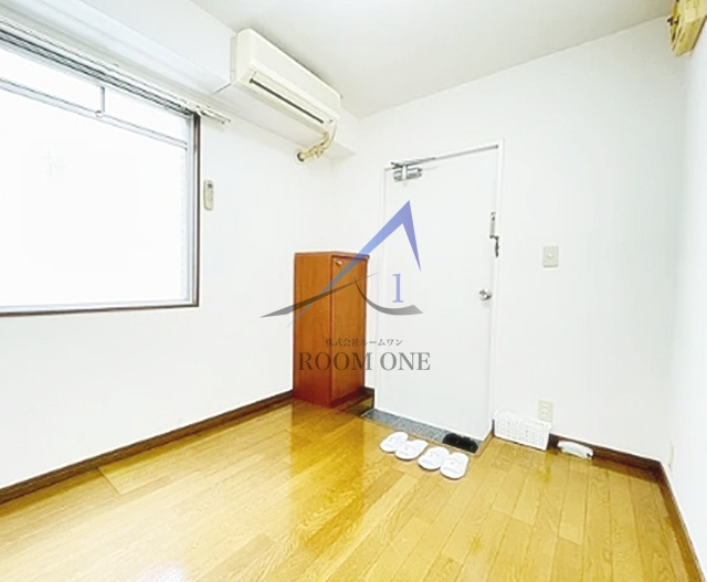 峰マンションの居間・リビング|洋室のお部屋です。