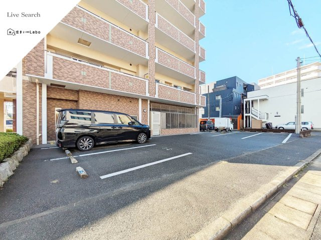 ＫＤＸレジデンス西公園の駐車場