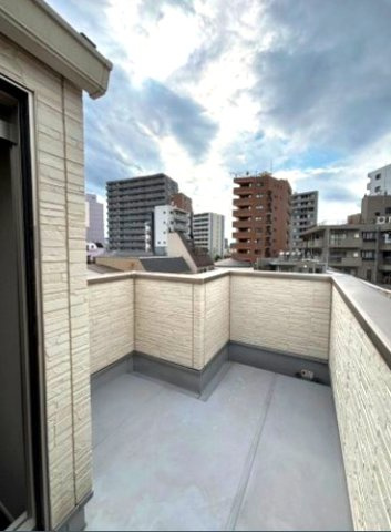 中古戸建　墨田区東向島６丁目　リ　フォーム済のバルコニー