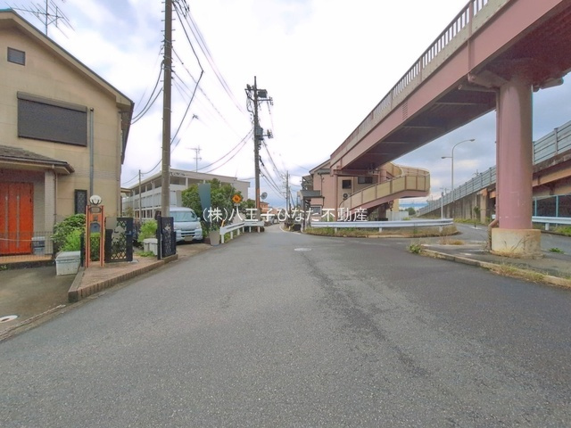 『八王子市中古戸建て』八王子市石川町747-8【仲介手数料無料】　八王子市石川町の前面道路含む現地写真|～仲介手数料無料☆八王子ひなた不動産～八王子市石川町　中古戸建