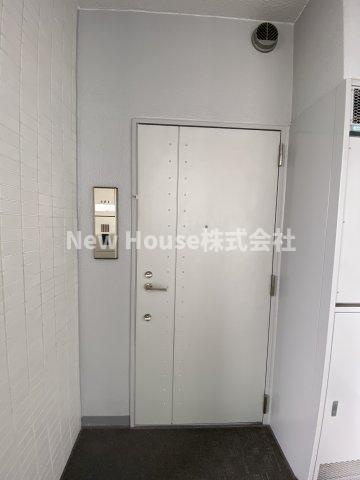 コンフォリア要町の玄関