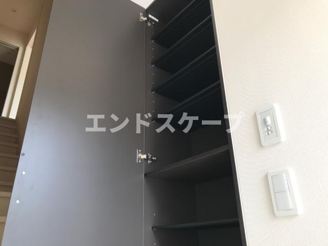 ルミエール・ユノの収納|下駄箱
高崎、前橋のお部屋探しはエンドスケープまで！お客様の理想お聞かせ下さい♪