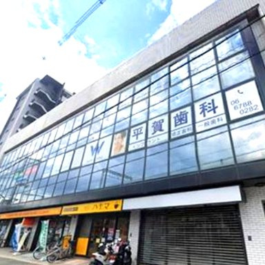 ワイエム八戸ノ里の外観