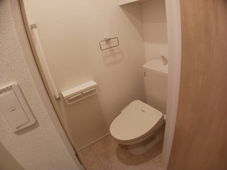 【トイレ】 | フィレンツェＡ | 清潔感のあるトイレです