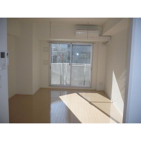 トゥルム錦糸町の居間・リビング