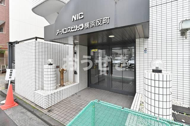 ＮＩＣアーバンスピリッツ横浜反町のエントランス