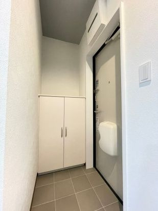 所沢市旭町のアパートの玄関