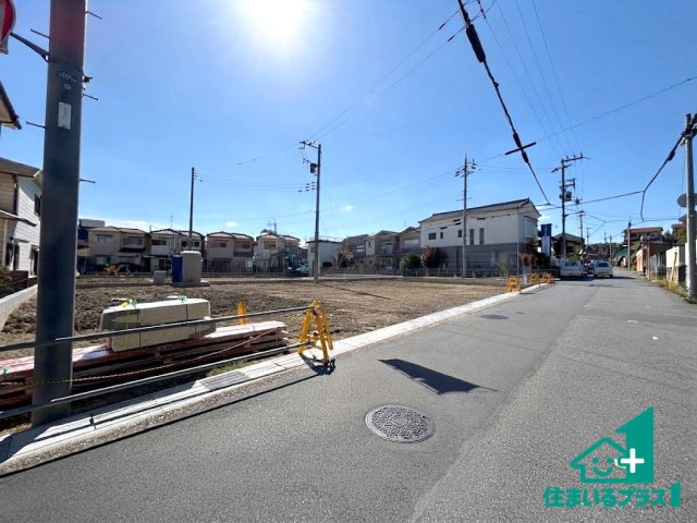 ●31(土)1(日)3(祝)現地説明会！　大和郡山市九条町　第12期　新築一戸建ての前面道路含む現地写真|周辺は閑静な住宅街です。前面道路もしっかりと有りますので車の出し入れも安心ですよ！