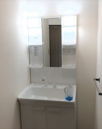 コーポスバル の洗面所