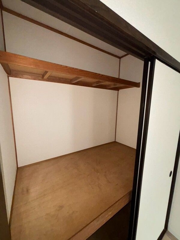 ファミール浅の内装