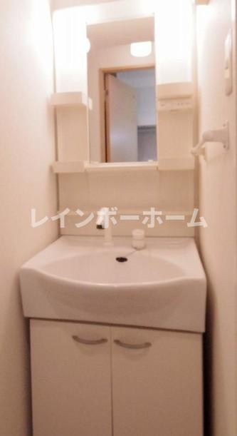 ルピーノの独立洗面台