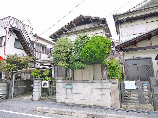 藤岡邸貸家