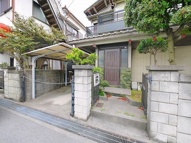 藤岡邸貸家