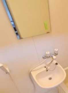 足立区東綾瀬１丁目の賃貸マンションの洗面所