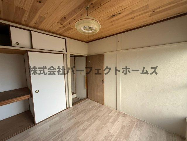 池田2丁目テラスハウス　賃貸の洋室|使い勝手のいい洋室です