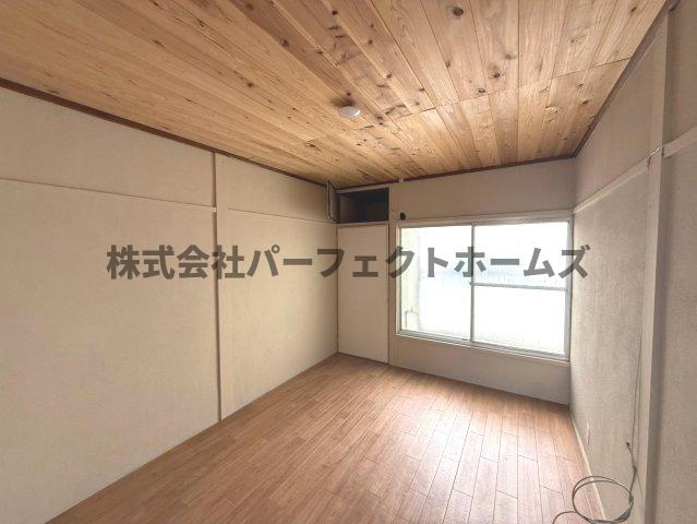 池田2丁目テラスハウス　賃貸の居間・リビング|ゆったり過ごせるリビングです