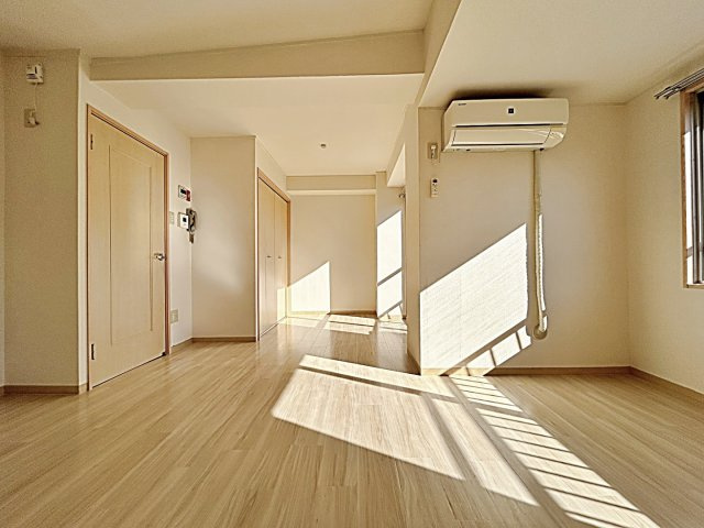 ユタカマンションの居間・リビング