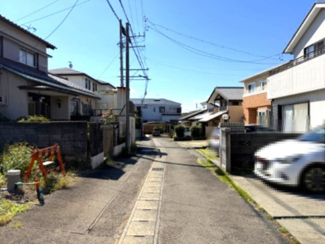 【前面道路含む現地写真】の画像