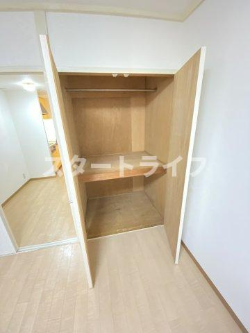 大阪市淀川区十三本町３丁目の賃貸マンションの収納