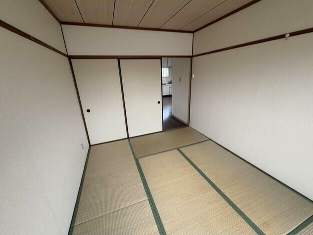 サニーハイム山氏浦Bの和室