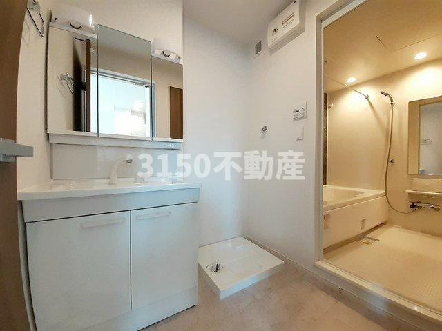 シャンポール須賀の洗面所|忙しい朝には欠かせない洗面所です
