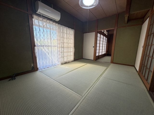 大塩戸建ての居間・リビング