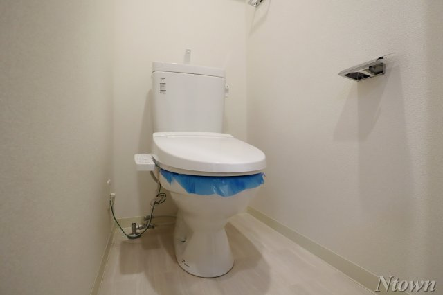 【トイレ】 | プレサンスジェネ新栄町駅前葵 | 落ち着いた色調のトイレです