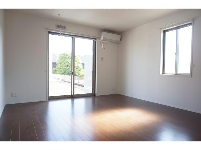 【居間・リビング】 | グランドリヴェールⅢ | ※102