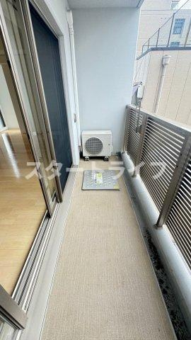 大阪市東淀川区西淡路１丁目の賃貸マンションのバルコニー