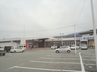 【周辺】 | Ｍａｉｓｏｎ　Ｌａ　ＳｏｅｕｒⅡ　Ｂ （メゾンラスールⅡＢ） | ヤマザワ蔵王駅前店まで464ｍ