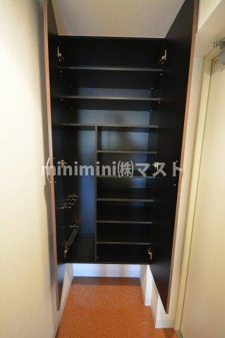 ラグゼ難波南の収納