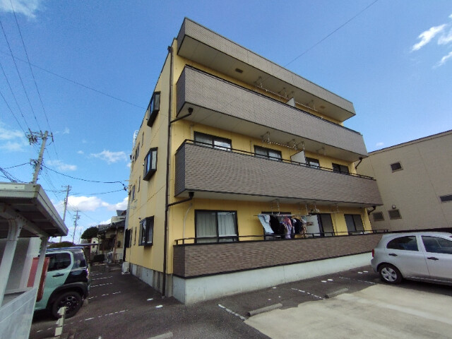 プレステージ杉の外観