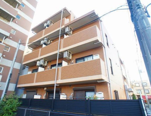 草加市氷川町のアパートの外観